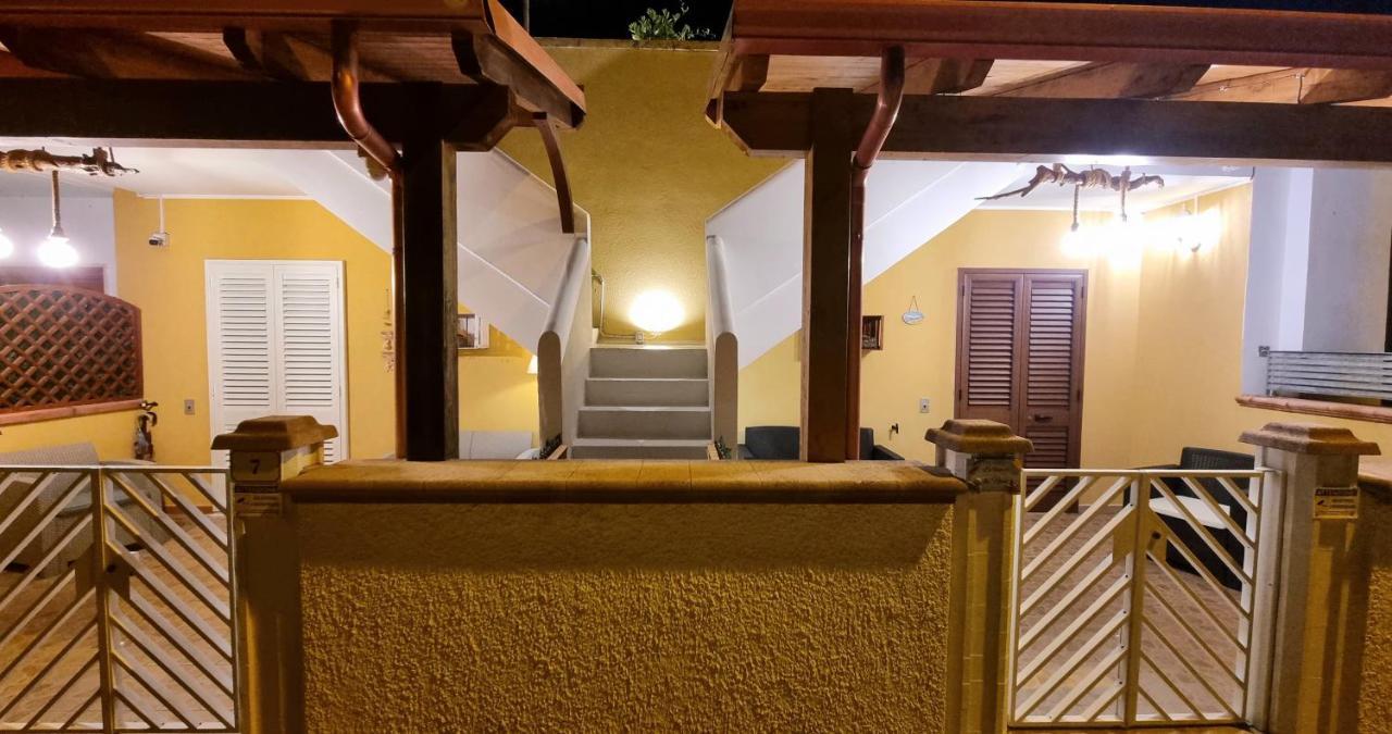 La Terrazza Dei Nonni Διαμέρισμα Torre Specchia Ruggeri Εξωτερικό φωτογραφία