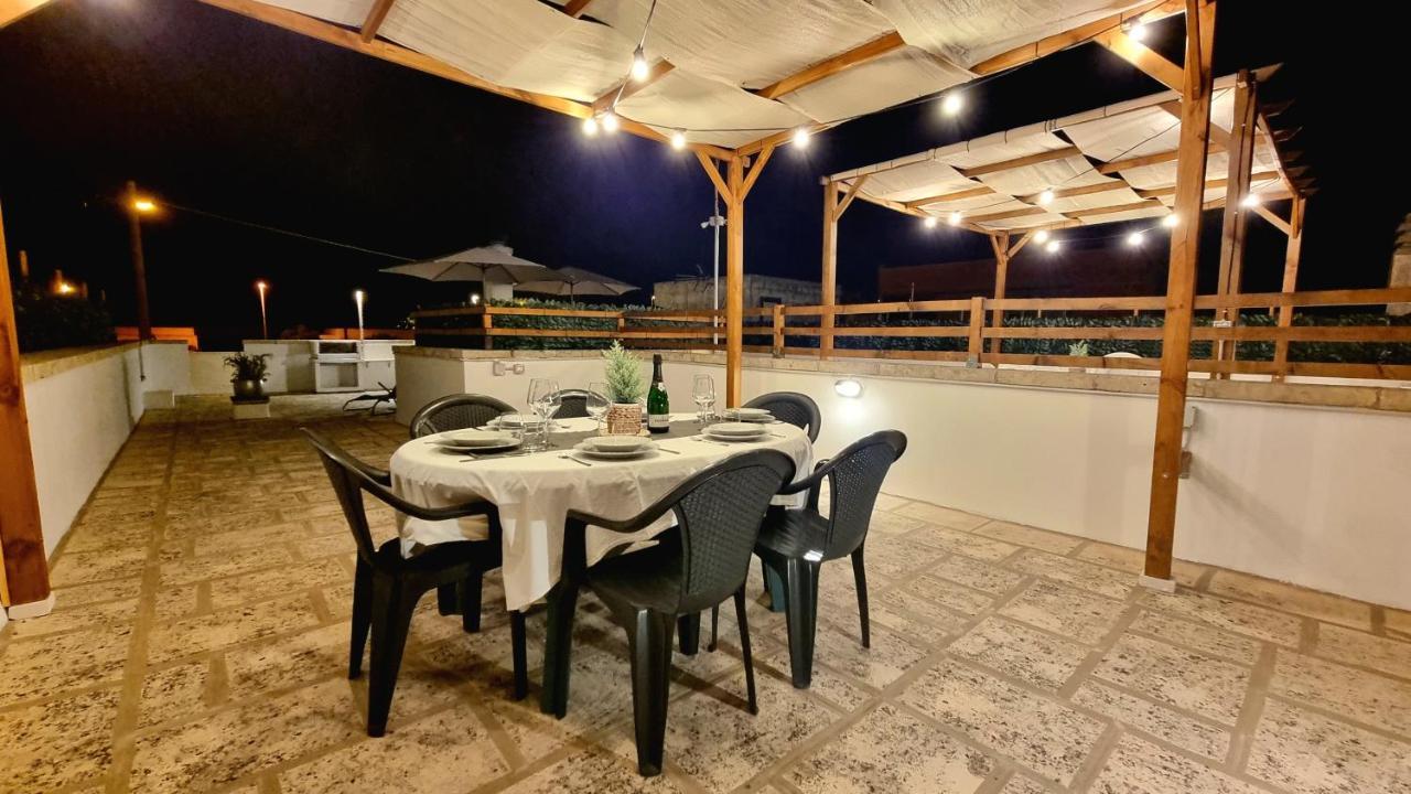 La Terrazza Dei Nonni Διαμέρισμα Torre Specchia Ruggeri Εξωτερικό φωτογραφία